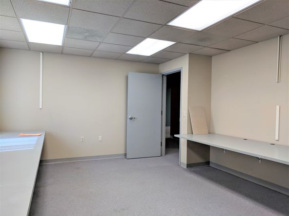 901 West Main Street, El Paso, IL 61738